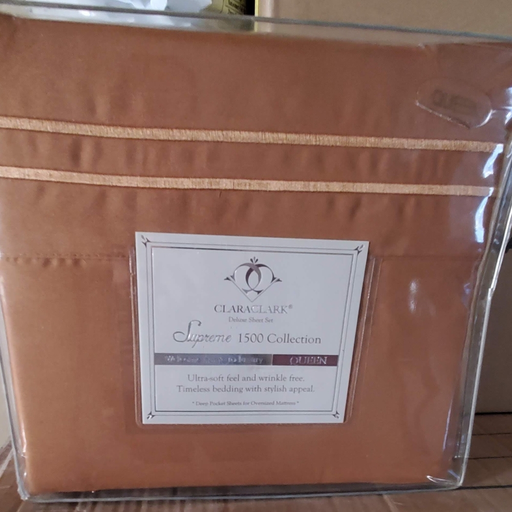 Clara Clark Deluxe Sheet Set in Rich Brown